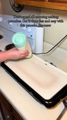 I just wanna show all the cool moms 😎 #pancakedispenser #pancakes #breakfastmadeeasy #falldealsforyou #blackfridaydeals 