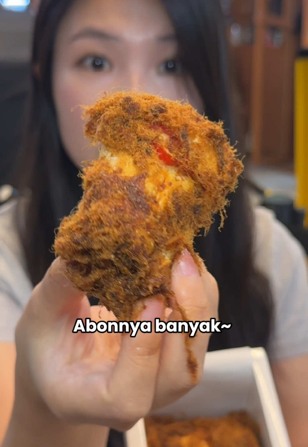 Kuliner Blok M emang gak ada habisnya...kemarin aku cobain yang lagi viral, bener-bener seenak itu!🤤 #noonarosa #jajanantiktok #makananviral #kulinertiktok #blokm 