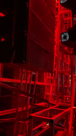 @RISWANDA (Mahardika) PRO AUDIO @MAHARDIKA PRO AUDIO👣 @STAR_LIGHTING💫 #allingampingan2025 #soundkarnaval #karnavalsoundsystem #gampinganpagak #karnavalgampingan2025 