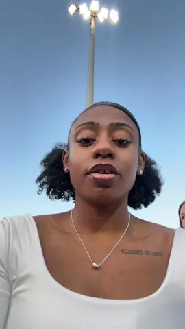 not they popped the cannon for the queen 😂