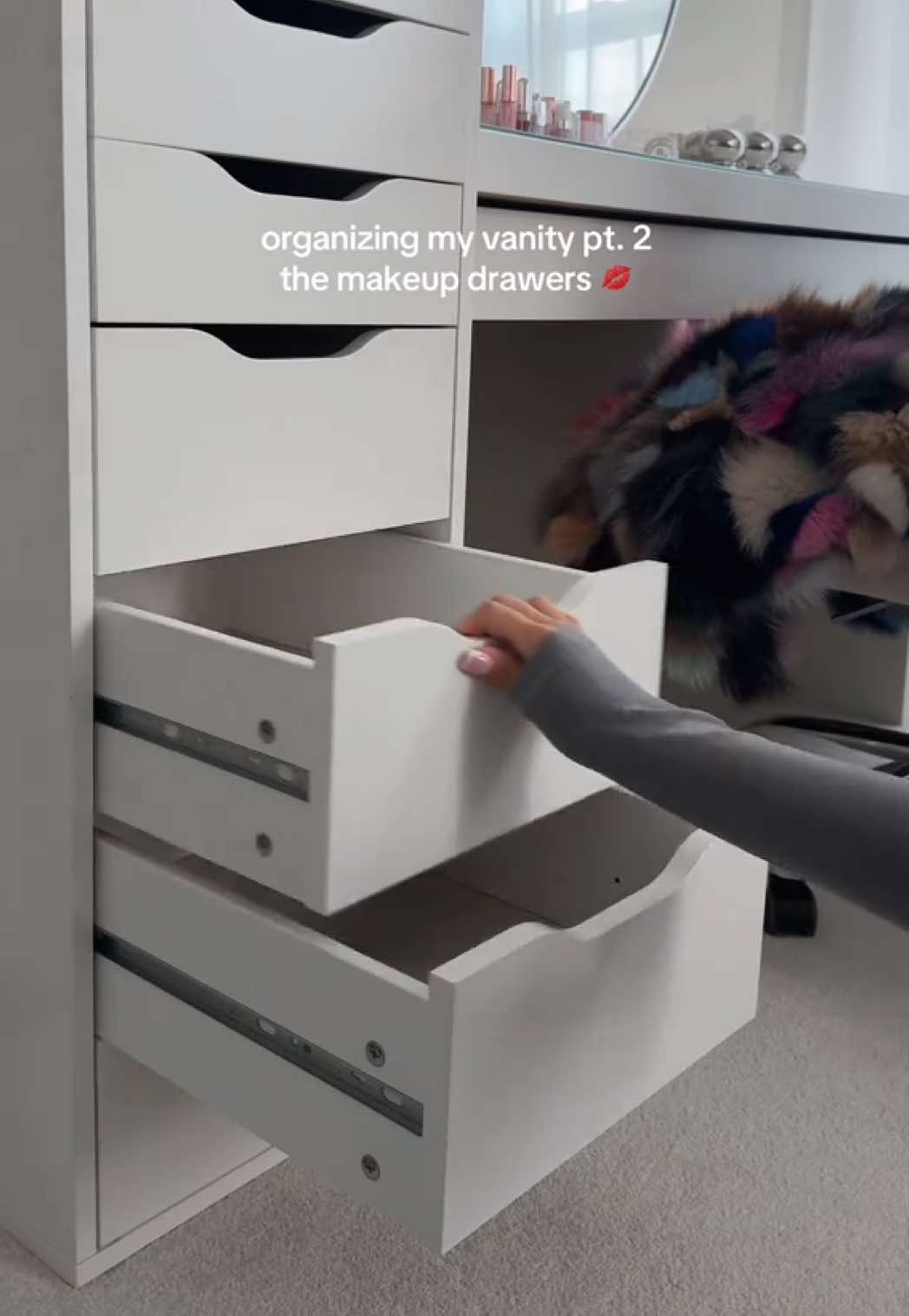 asmr organizing the rest of my makeup 💄 *everyday favs in the main vanity drawer🫰🏼organizers are on my amzn SF ‘vanity setup’ list! #makeuporganization #vanityinspo #homeasmr #restock #CleanTok 