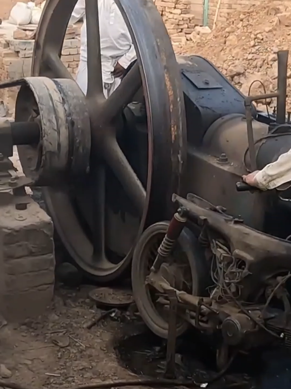 Very Black Engine Starting With Old Power Bike #unfrezzmyaccount #foryoupage #trending #viraltiktok #usa 