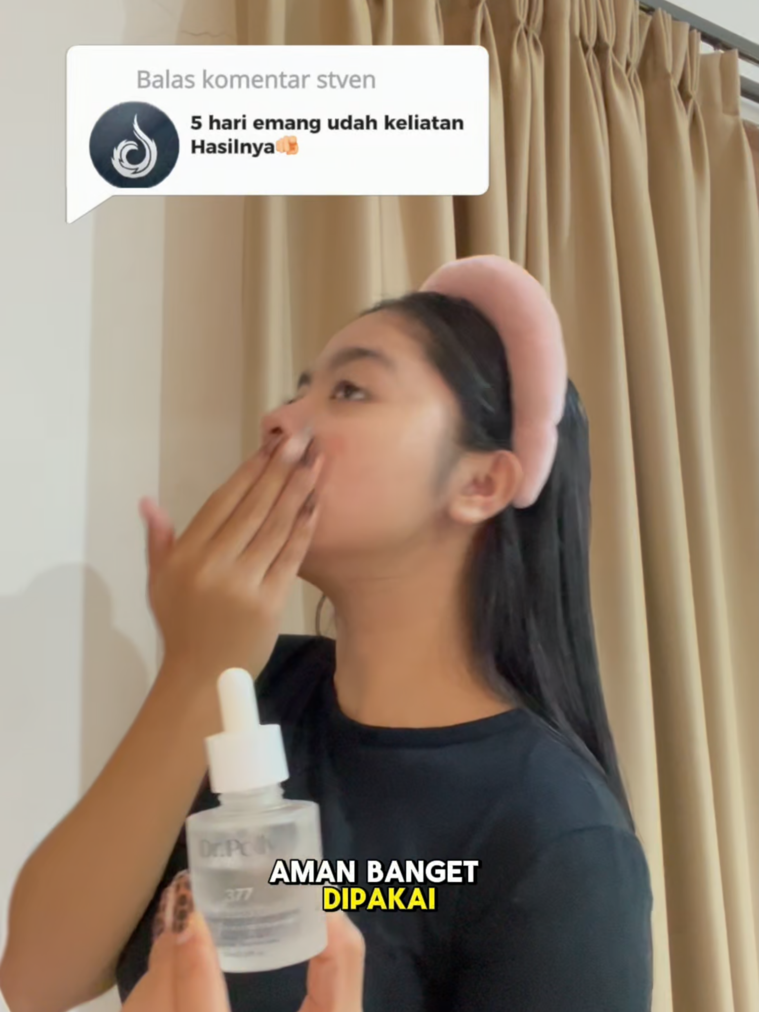 Serum ini diperkaya dengan niacinamide konsentrasi tinggi, turunan vitamin C, dan hyaluronic acid,  mampu menghambat pembentukan melanin dari sumbernya,   membantu memudarkan flek, meratakan warna kulit, serta memperbaiki kulit rusak agar tampak cerah bercahaya. #serum #facialwash #Melembabkan #Moisturizing #Indonesia