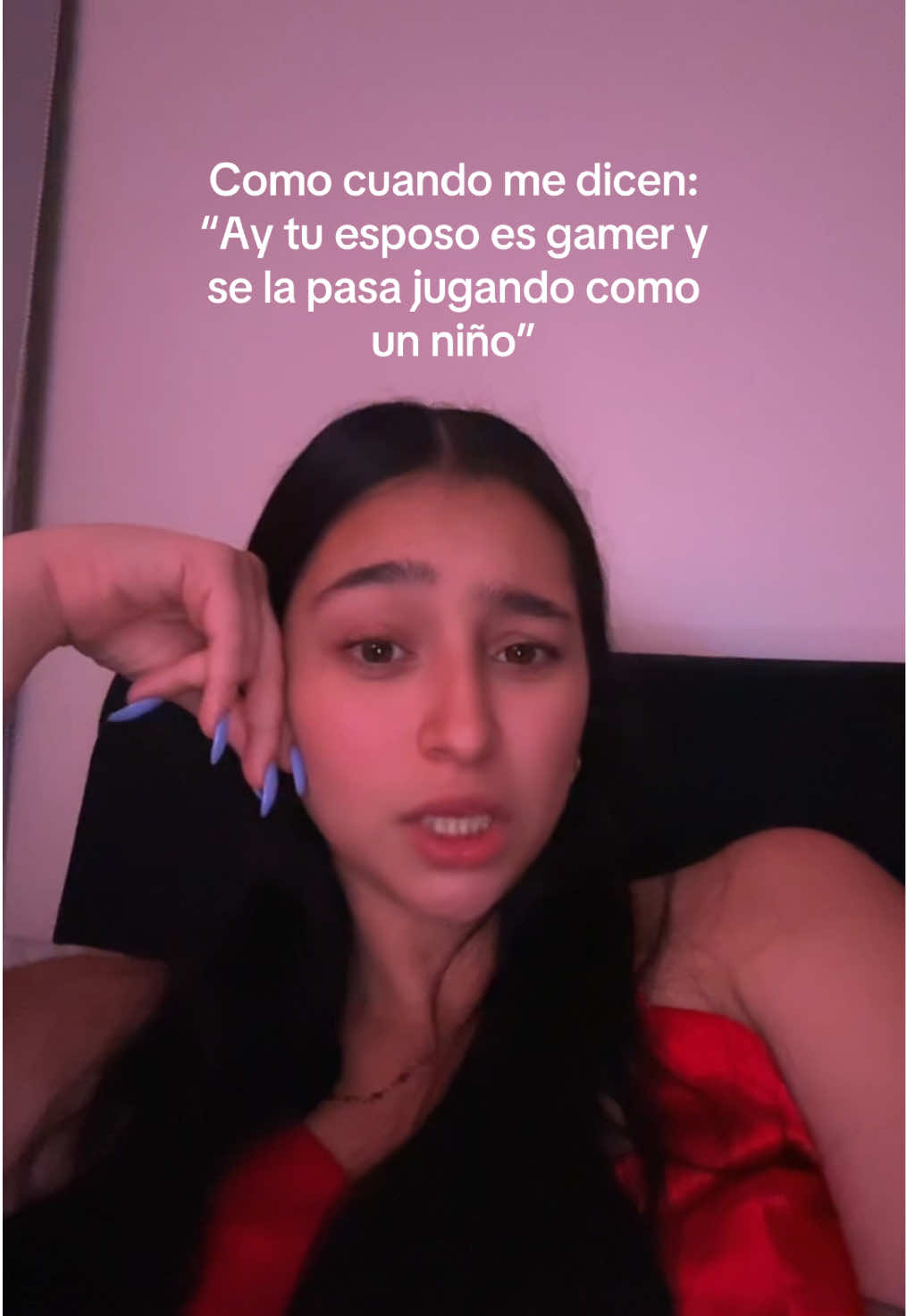 Está jugando lol🤭@Aaron Oropeza #gamer #foryoupage❤️❤️ #lol #noviogamer #trend 
