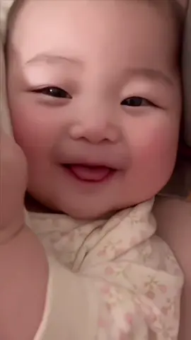 Nhả vía em bé hay cười cho các mom 🍀 #cutebaby #nhavia #xuhuong #embedangyeu #viral 