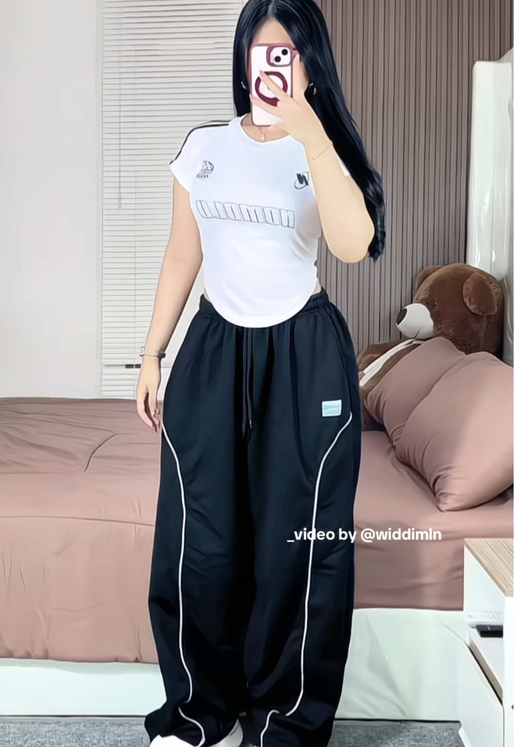 #croptop #croptopmurah #kaoswanita #sweatpants #sweatpantsoutfit 