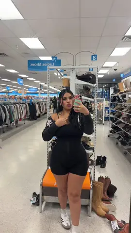 Fall shopping 🤎🍂 #fyp #viral #Yolanda #blowup? #lasvegas 