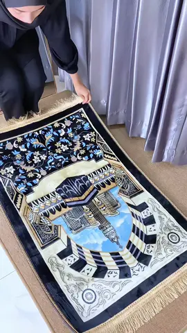 Masyaallah, cakep banget sajadah nya😍🥰 Samaan yukk🤗 #sajadah #sajadahturki #sajadahpremium #sajadahturkipremium #sajadahturkimurah 