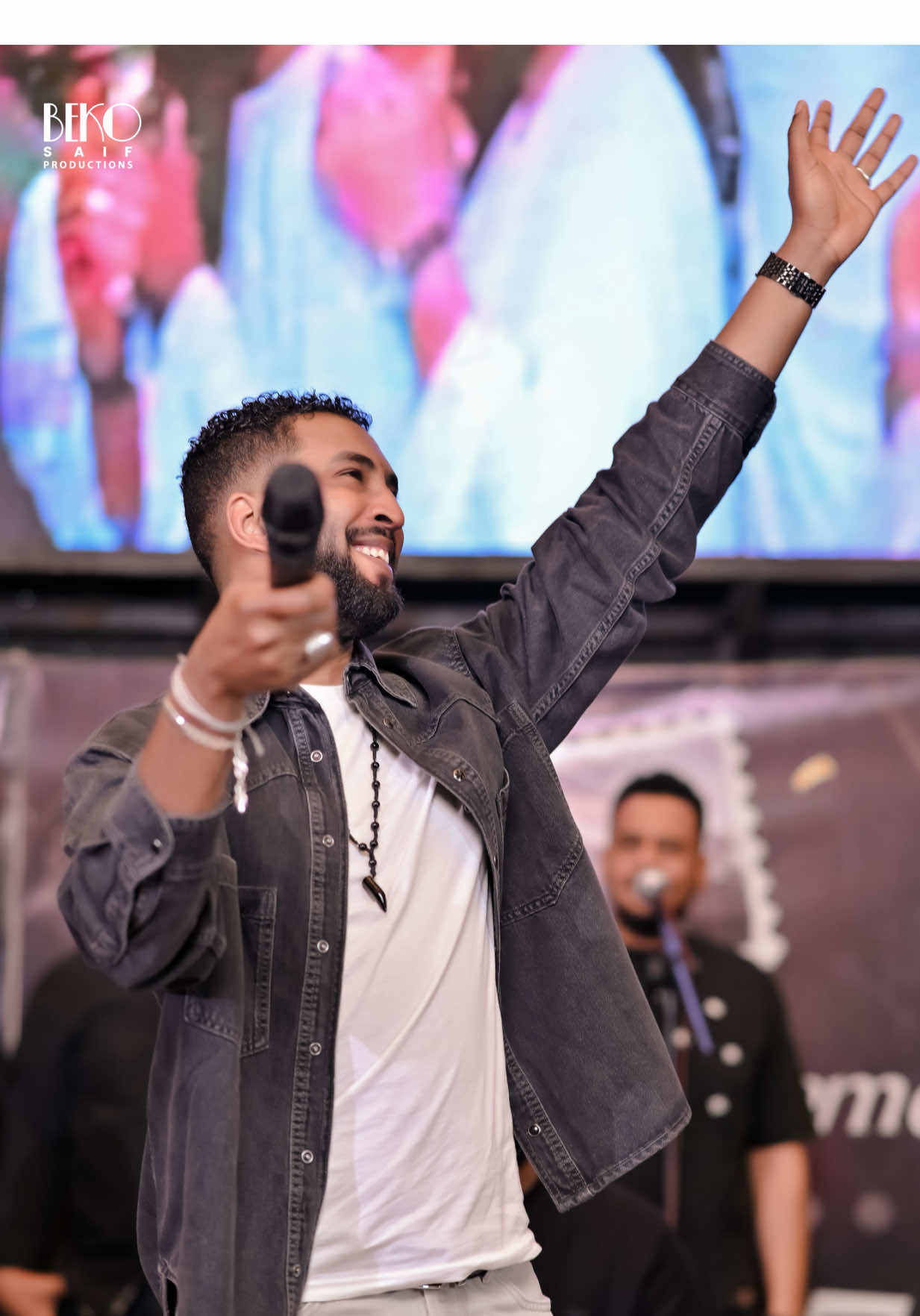 دا القبول من الله .. والنية البيضا بتعلا ❤️ الفنان الراقي محمد بشير الدولي، مثال للأخلاق والذوق، ربنا موفقو لأنو إنسان طيب قبل يكون فنان عظيم 🙏 النجاح ما صدفة، دا رزق من ربنا لزول بيحب الخير وبقدم فن محترم 🌿@Mohamed Bashir official 🙏🏼🙏🏼🙏🏼💜💜💜💜