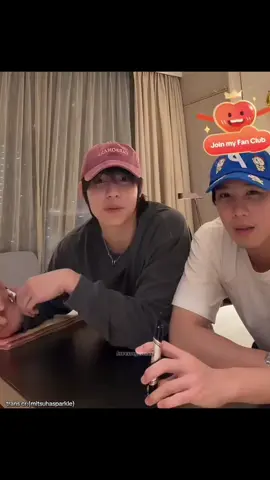 They started it but they both lost it too... 🤣🤣🤣🤣🤣 #firsthkhaotung #firstkhao #firstkanaphan #khaotungg #khaotungthanawat 