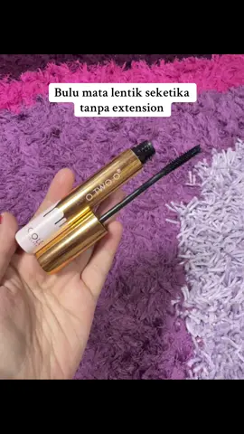 Cukup satu oles, langsung lentik dan tebal seharian✨ No luntur, no gumpal—si kecil ini juara banget #otwoo #maskaraotwoo #lentikseharian #fyp 