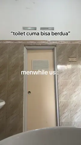 di toilet mau mabar 