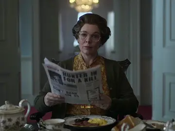 #THECROWN || ela sempre colocou a coroa acima de tudo 🫠 || #fy #thecrown #oliviacolman #clairefoy || @TikTok Brasil @Netflix @TikTok 