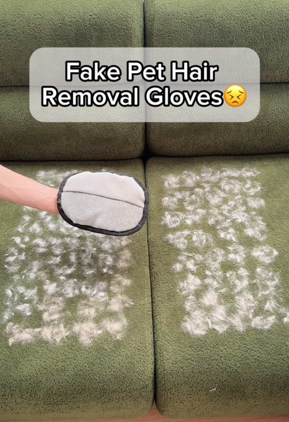 The difference is too obvious😱😣#pethairremoval #pethairremover #petproducts #pet #fyp 