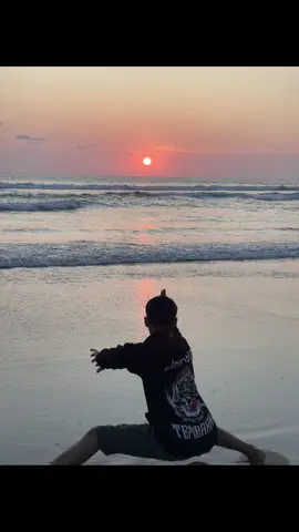 atribut mu adalah harga diri mu #kutebeach #denpasarhits #teratejember #pshtindonesia22 #storypshtツ 