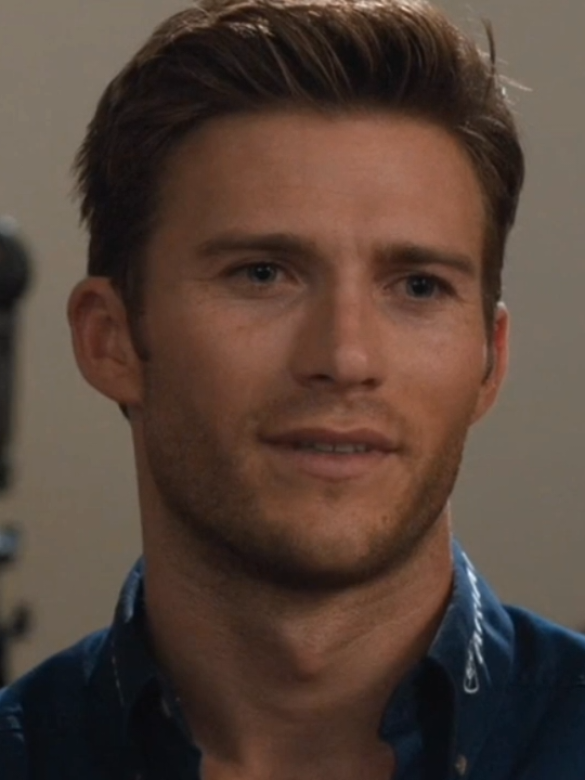 but in the end he choose her. #thelongestride #scotteastwood #brittroberson #movie #alipin 