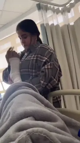 ابراھیم شیکا #ibrahim_sheka_family🙌💔💯 #ibrahim_sheka_wife_death😭🙌🖇️ #ibrahimshekawithwife😭💔 #dontunderreviewmyvideotiktok #ibrahimsheka_wife_crying😭💔 