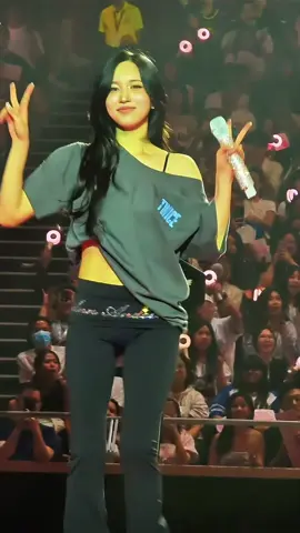 Talk that talk  #ミナ #myouimina #TWICE #TWICE_THISISFOR_WORLD_TOUR #TWICE_THISISFOR_SINGAPORE #THISISFOR_SINGAPORE_ONCE_D1