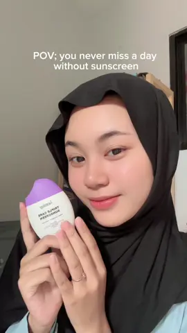 i never skip a single day without sunscreen, do you?@Facetology official #sunscreenviral #facetologysunscreen #sunscreenacne 