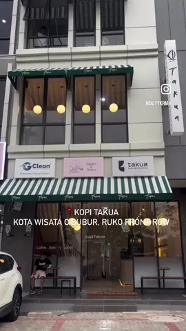 Coffee shop baru di Kota Wisata Cibubur✨ Tempatnya cocok buat WFC guys cobain deh bisa sambil liat pemandangan jalanan juga bikin relax🥰 @Kopi Takua 