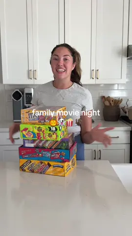 family movie night 🎥🍿 such a fun way to spend a weekend night with the holidays coming up! #hallloweenmovienight #familyactivities 