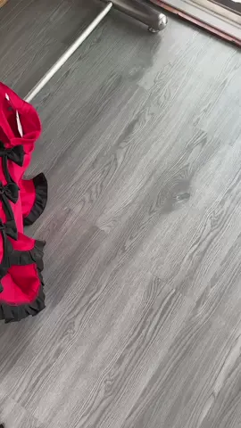 Bộ đồ ngủ lụa latin màu đỏ nổi bật cực, nhìn tươi và sang lắm luôn ✨ #TikTokAwardsVN #dongu #dongumacnha #thoitrang #3aechuyendobo 