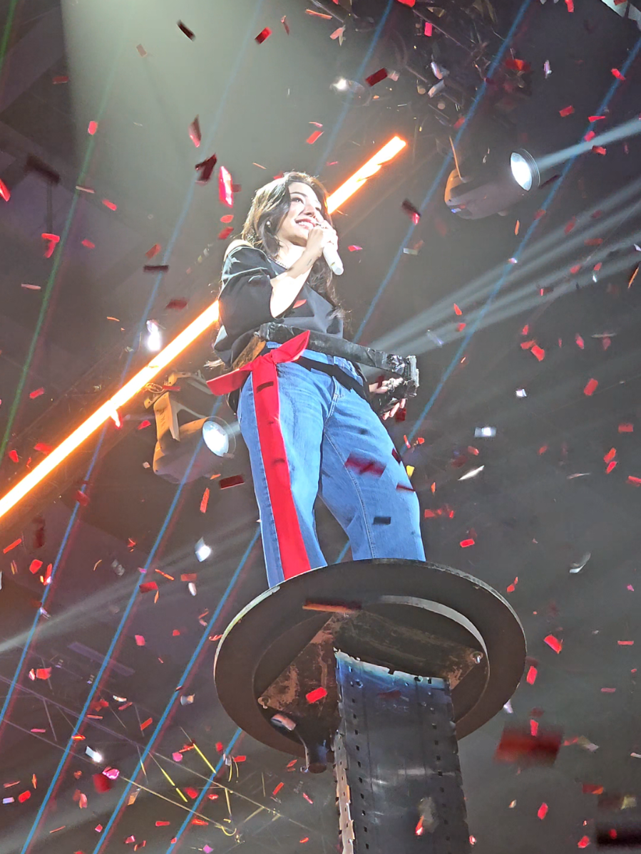 rasanya sedih bahagia dan bangga campur aduk. tetap seperti ini ya phi faye. i love you #FayeGENTLEbadGIRL #FayePeraya #ฝ้ายพีรญา #FabelEntertainment