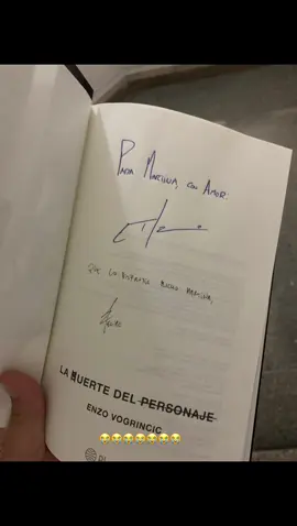 Gracias Joaquin por tanto 😭😭😭 #enzovogrincic #firmadelibro #montevideo 