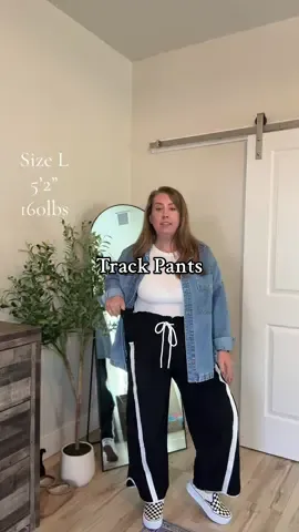 Track pants that make casual days feel cute ✨ #trackpants #trackpantsoutfit #fallstyle #falldealsforyou #casualoutfits 