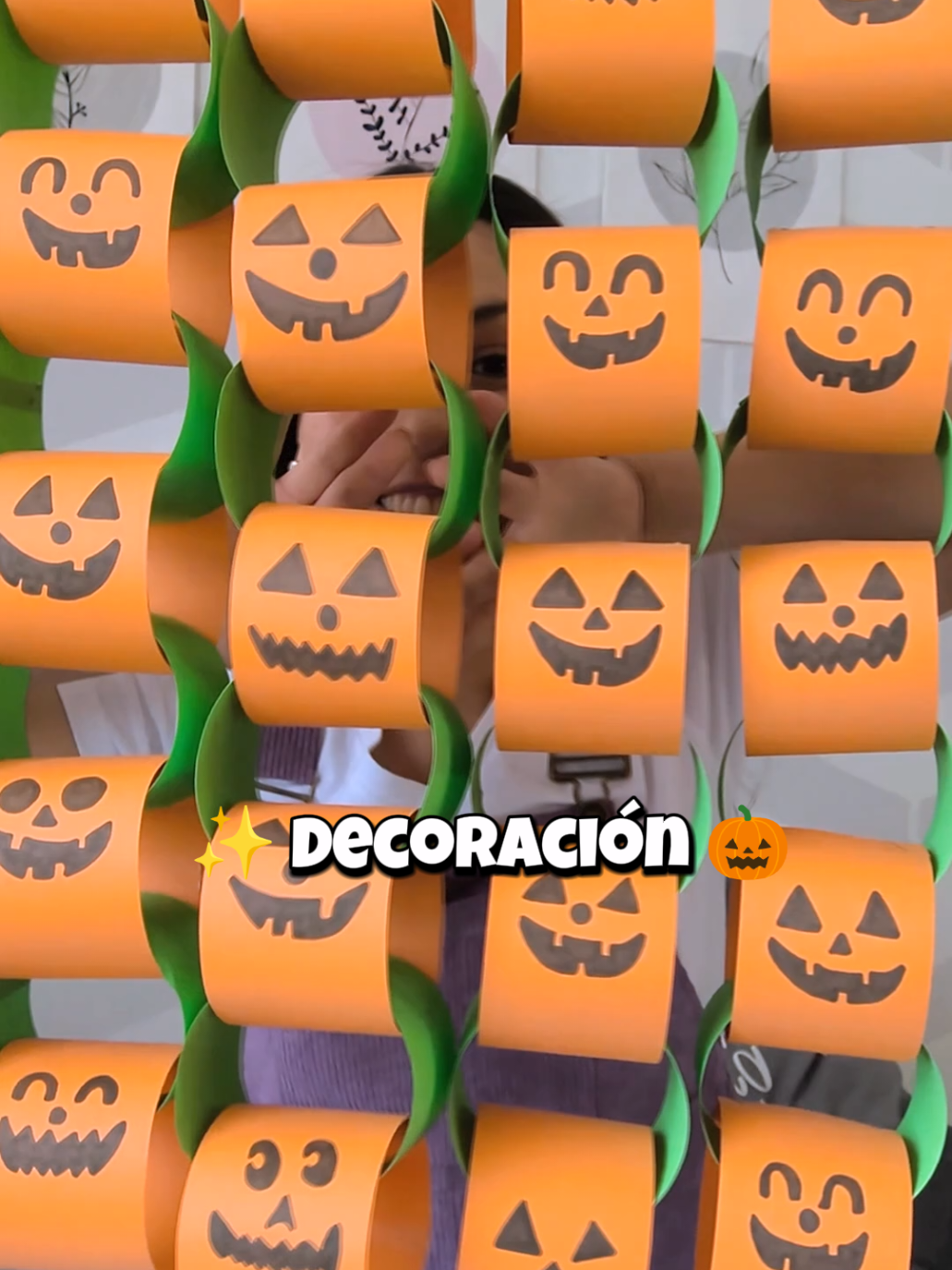idea de decoración 🎃 cadenetas de papel de calabazas 🎃✨ #halloween #manualidades #decoracion 