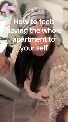 I DONT COMPLAIN I JUST PAY THE TAB BABY  #newapartment 