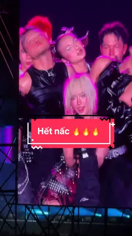 Ai bảo Phương Ly da nâu xấu ra đâyyyy? Ả ta slay điêng luông mà 🥹🥹🥹 mặc dù trong quá trình khi ctrinh diễn ra,  có bài viết cho rằng chị không tài năng, chị chả giỏi cái vẹo gì. Chẳng qua chị “được” thế này thế kia. Ôi xinh thế này là 1 tài năng rồi nhé. Làm chủ sân khấu, thu hút, vũ đạo đẹp,  giọng hát mình không bàn là có hay hay không vì không phải chuyên môn của mình, nhưng rất hợp gu mình. Shout out cho Phương Lyyyy #p#phuonglye#emxinhsayhic#concertemxinhsayhix#xinhiue#exsh