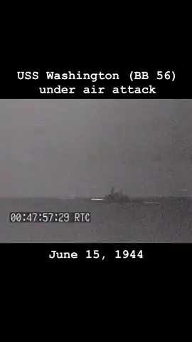 USS Washington (BB-56) merupakan kapal kedua dan terakhir dari kapal perang kelas North Carolina dari kapal perang cepat, kapal pertama dari tipenya yang dibuat untuk Angkatan Laut Amerika Serikat. Dibuat dibawah sistem Traktat Angkatan Laut Washington, desain dari North Carolina memiliki berat dan persenjataan yang dibatasi, walaupun Amerika Serikat menggunakan klausa pada Traktat Angkatan Laut London Kedua untuk meningkatkan persenjataan anti-pesawat yang mulanya sembilan 14 inci meriam (356 mm) menjadi sembilan meriam 16 inci (406 mm). Kapal ini mulai dibuat pada 1938 dan selesai pada Mei 1941, ketika Amerika Serikat masih netral pada Perang Dunia II. Awal kariernya dihabiskan untuk berlatih disepanjang Pantai Timur Amerika Serikat sampai setelah Jepang menyerang Pearl Harbor pada 7 Desember 1941, membawa Amerika Serikat ke dalam perang. #battleship#viral #angkatanlautamerikaserikat #uss Washington (bb 56) 