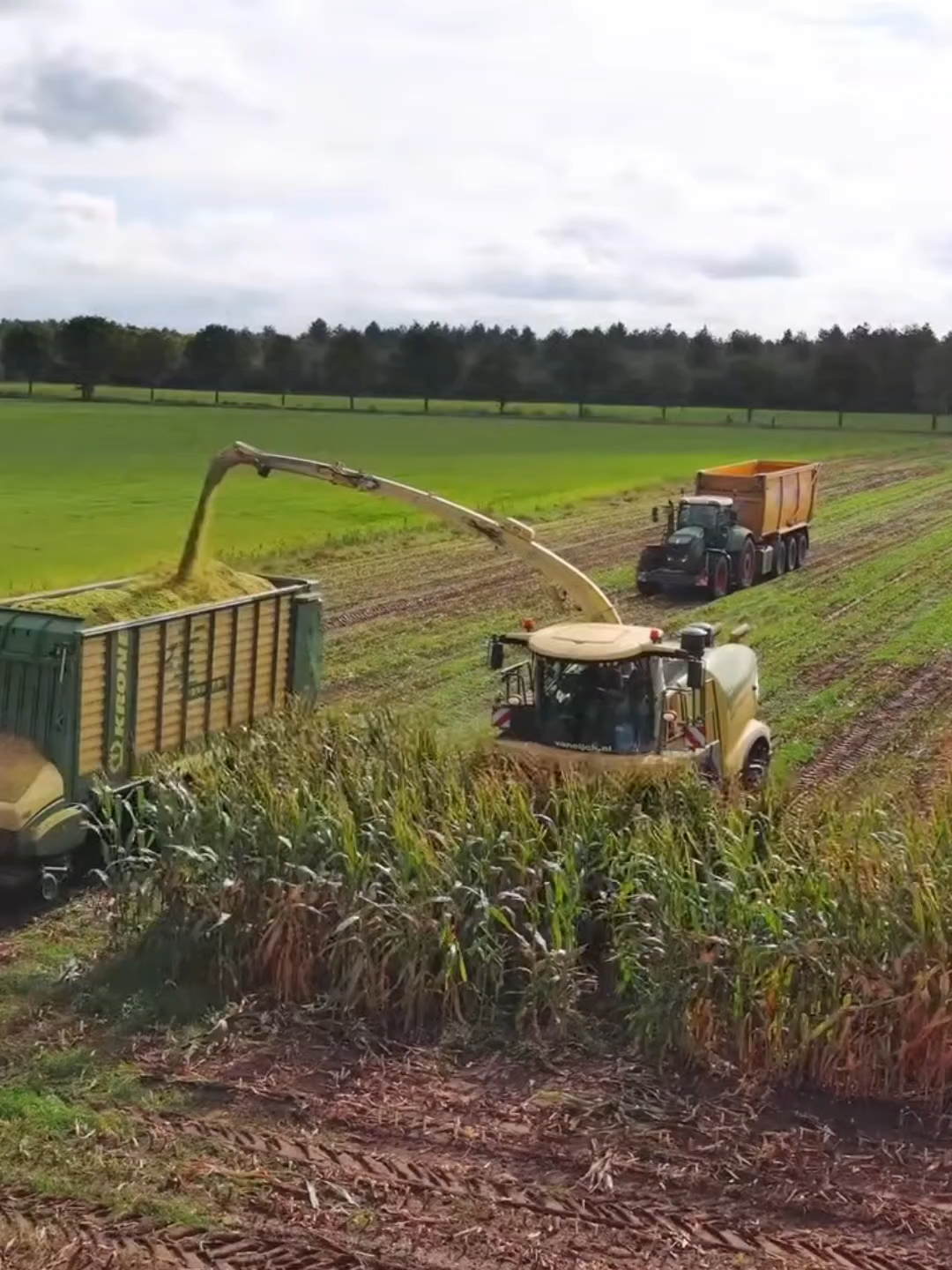 #claas #johndeere #tractor #fendt
