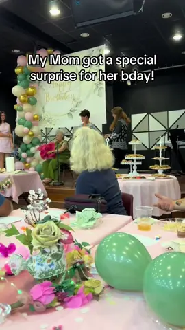 Best announcement ever. @DRE 💋 kept it from us. Dropped it at a perfect time. Like her music. Which is actually great. #surpise #pregnant #sister #nephew #family #grandmom 