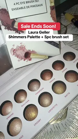 This shimmery eyeshadow palette from @Laura Geller Beauty is STUNNING. It came with the 5pc brush set too! Perfect for a Christmas gift!  #MatureMakeup #laurageller #GiftsForMom #giftsforher #eyeshadowpalette 