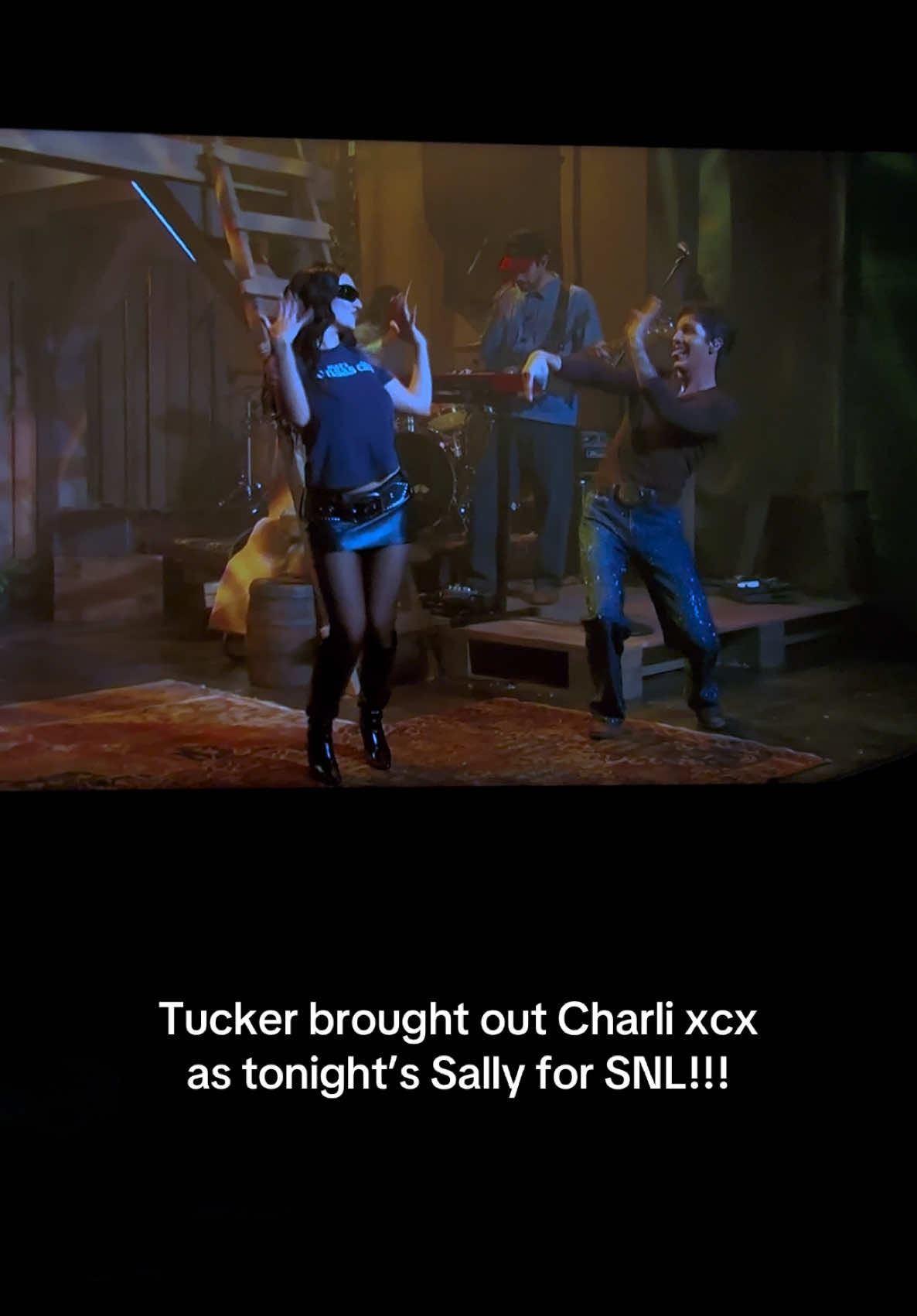 @tucker @Charli XCX THIS IS SO EPIC!!!!! #rolemodel #sally #sallywhenthewinerunsout #charlixcx #snl 
