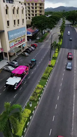 Luncurrr atas Laut  #ceritakita #parasailing #dronelangkawi #dronepilot #yaputsolopixels 