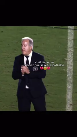 se nos va jordi alba 🥺💔 #jordialba #retiro #fyp #parati #foryoupage 