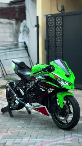Ga nyampe 90 juta bosku udah bisa bawa pulang .satset #jualbelimotorsecond #zx25r #zx25rindonesia #zx25rr #fyppppppppppppppppppppppp 