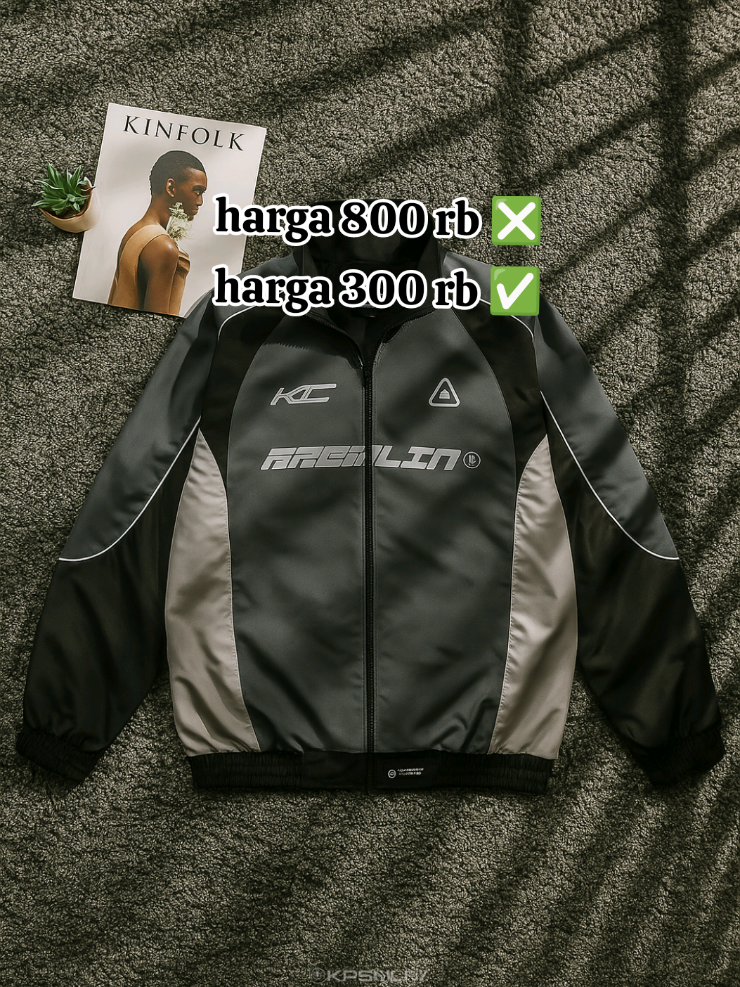 Kremlin Tracktop Suit Jacket - Cosmica #baju #jakettracktop #jaketwaterproof #promomakan1010 #jaketpremium 
