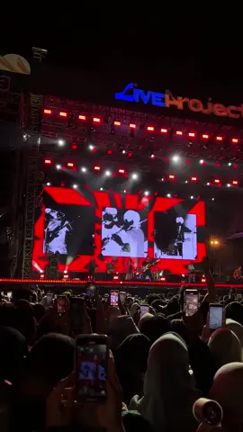Sahabat Sejati - SO7 @Pak Duta @sheilaon7officiall @LIVE PROJECT  #sheilaon7 #so7 #liveproject #liveprojectsemarang #semarang 