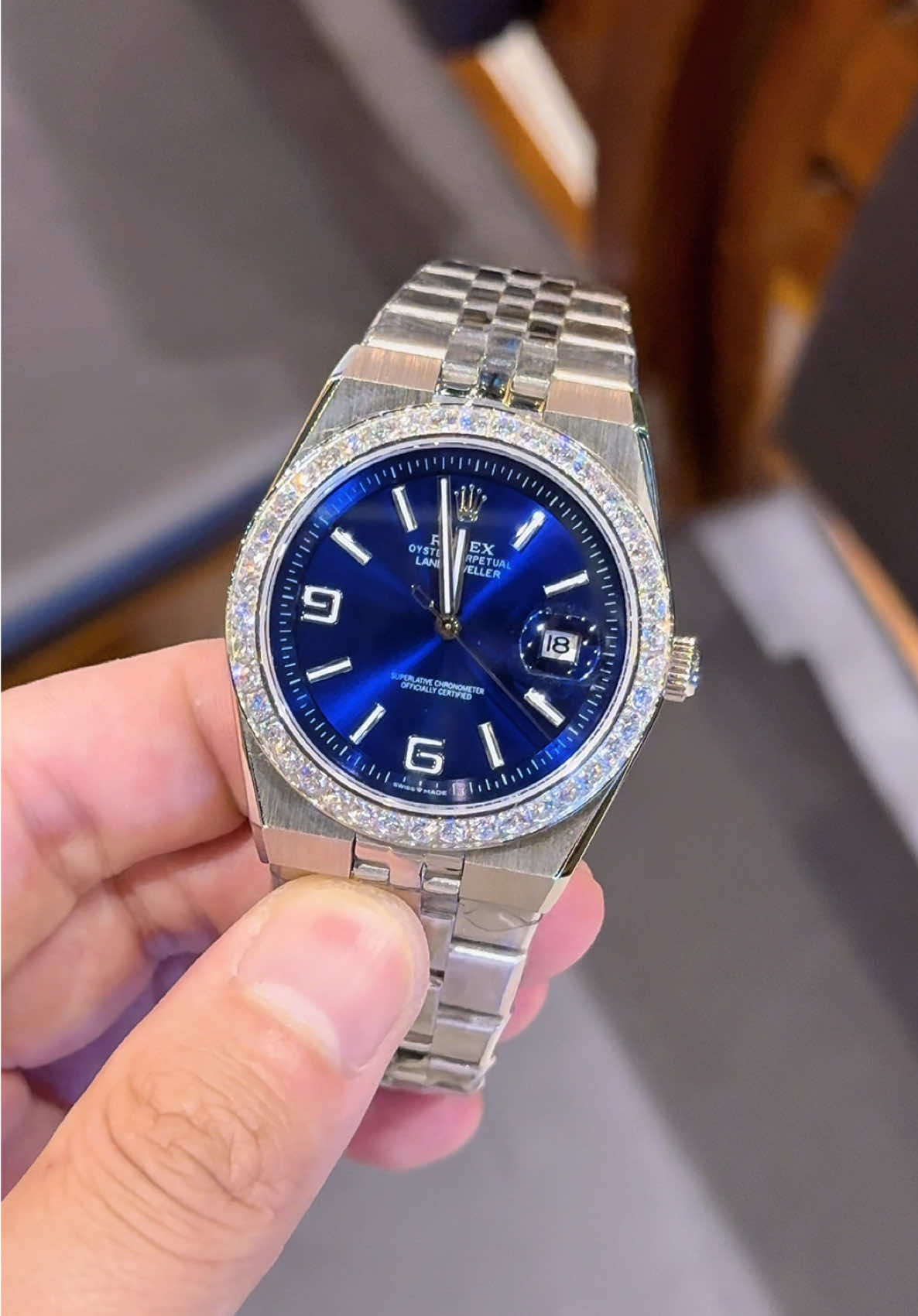 Siêu ⌚️ phẩm mặt xanh navy trải tia siêu nét, anh em lên tay thanh lịch trẻ trung lắm nhé #dongho #donghodeotay #donghonam #donghodep #dinhhauwatch 