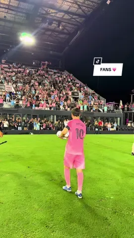 Nothing but love for the people who keep us going 💗 Fan Appreciation Night 🤝 #InterMiamiCF #Sportstok 