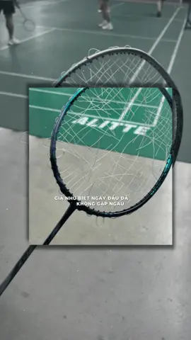 Phần đầu em bỏ thùng xốp, phần thân em thả trôi sông 😌  #xhtiktok #badminton #yeucaulong #88dpro2024 