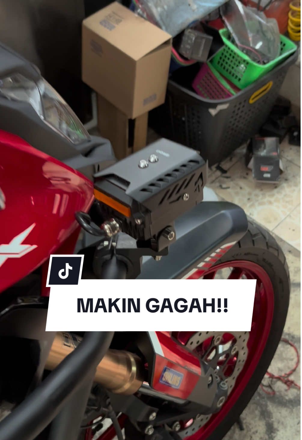 Semakin gagah dengan lampu tembak cahaya biled.. #fyp #helm #tv #biled #meelytz 