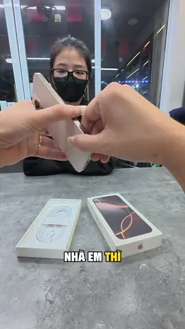 Thu lại iPhone 16 Pro Max vna sạc 12 lần cho eg #ctphone #chienctphone #ctphonemedia #thucudoimoidienthoai #iphone16promax 
