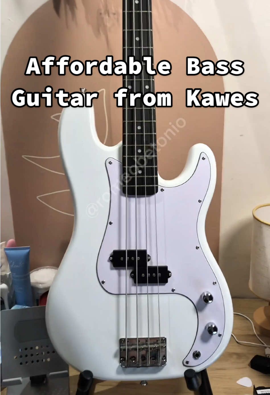 Affordable Bass Guitar from Kawes #kawes #kawesbassguitar #kawespbass #affordablebassguitar #tiktokmademebuyit 
