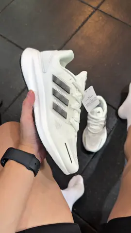 Đủ size rồi nhé ace #pureboost22 #giaychaybo #giaytapgym #gym #giaythaoduongtq 