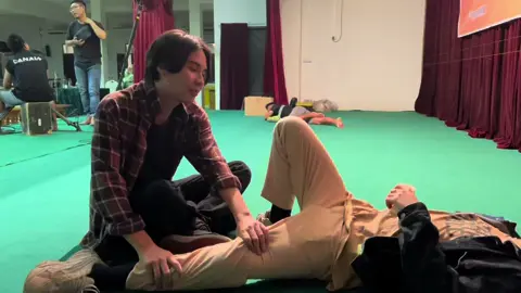 ထက်မြက်တဲ့မိန်းမဆိုတာ ယောကျာ်းကိုပျော်အောင်ထားတာ တွေ့လား 🤣😜 @Aye Min Hein (ลีเอ) #ဗလာစာအုပ် #ဟန်ကြီး #ဇော်ရှိန်း 